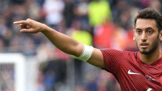 AS: Calhanoglu se acerca al Atlético