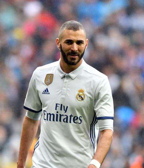Benzema analiza su jugada en el gol: "Estoy solo y de repente vienen tres defensores hacia mí. Después..."