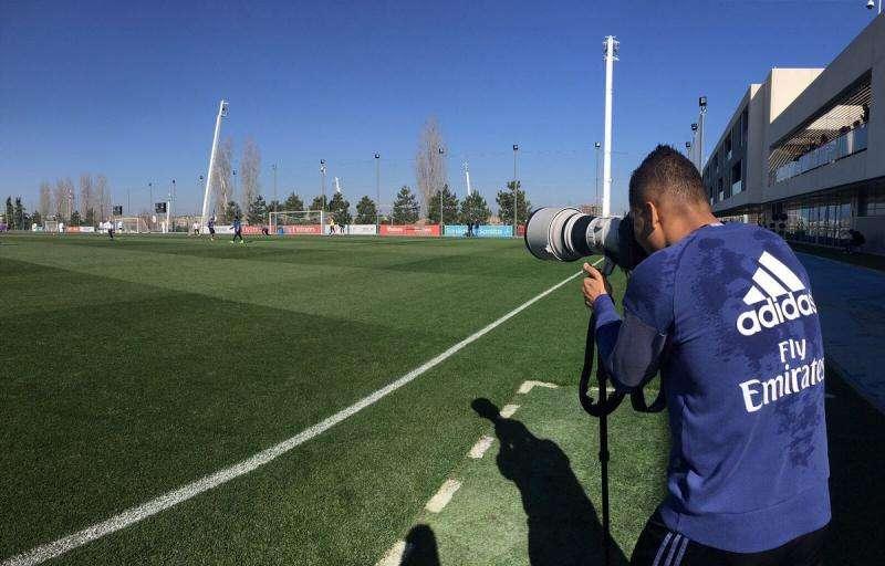 FOTO - Casemiro, el nuevo fotógrafo del Real Madrid. "Siempre me sale un equipazo"