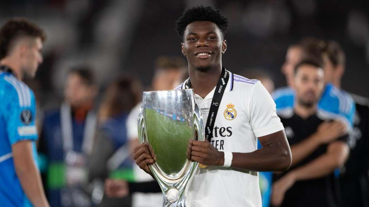 Tchouaméni por Casemiro