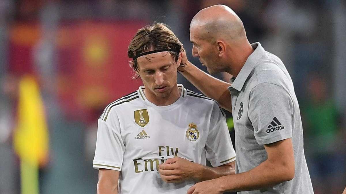 Modric: "La gente aún no aprecia a Zidane como entrenador. Rafa Benítez y Mourinho..."