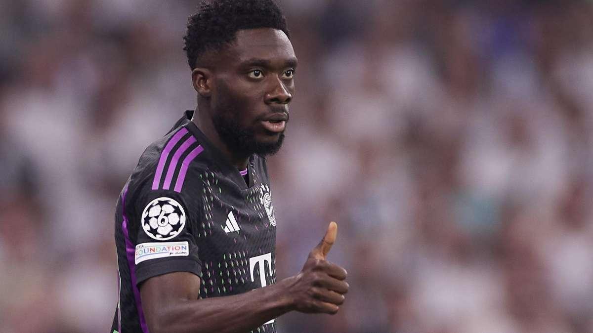 Situación nueva para Davies en el Bayern: así están las negociaciones sobre su contrato
