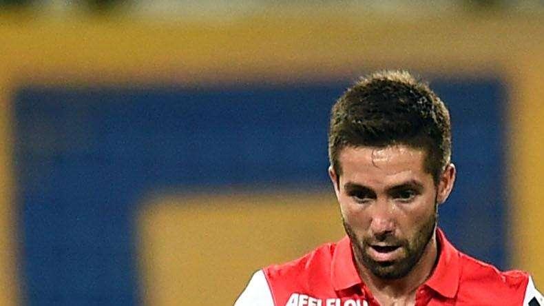 En la Premier se pegan por Moutinho