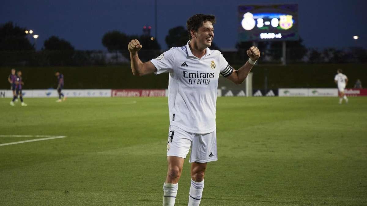El no ascenso del Castilla ya tiene consecuencias: el capitán negocia su salida