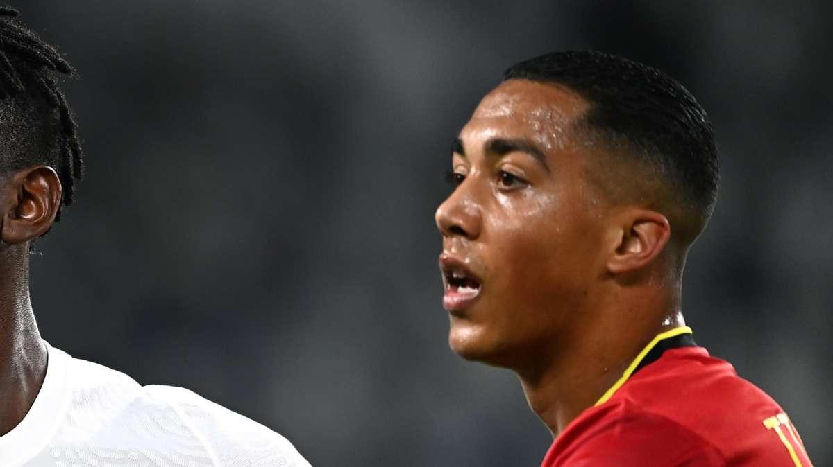 Tielemans se aleja del Real Madrid y dos clubes llevan la delantera