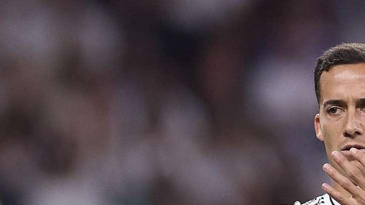 Lucas ejerce de capitán y el Real Madrid homenajea a Dani Carvajal