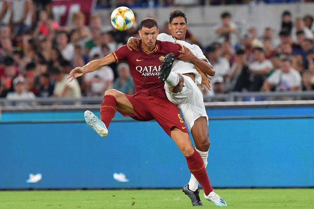 Fichajes, Varane es intocable para el Madrid: "Quien le quiera, que pague la cláusula"