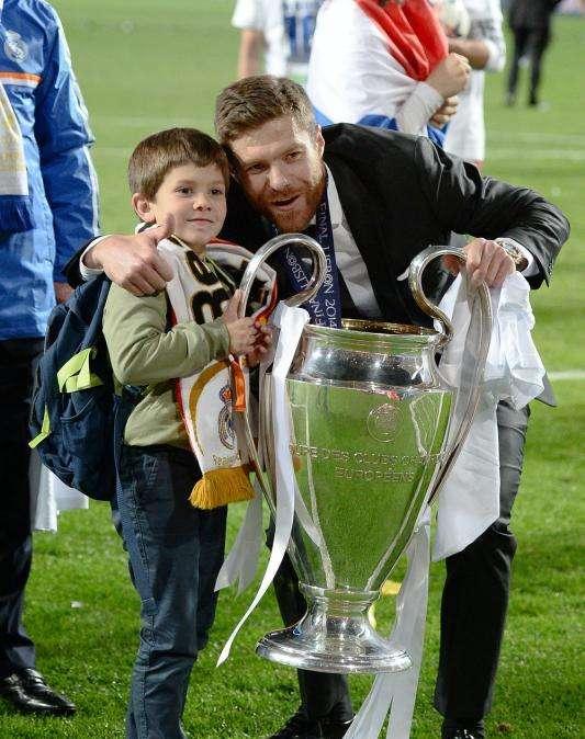 EXCLUSIVA BD - Xabi Alonso aún no atiende a su futuro: los detalles