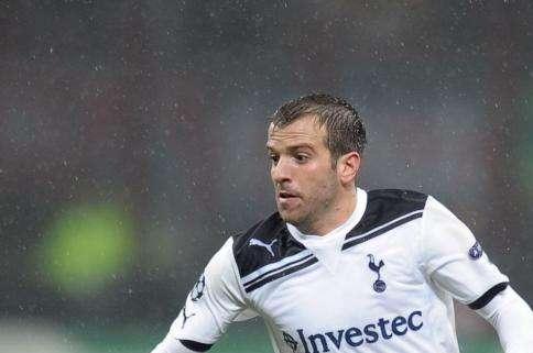 Van der Vaart: "Las negociaciones con el Betis están en la recta final"
