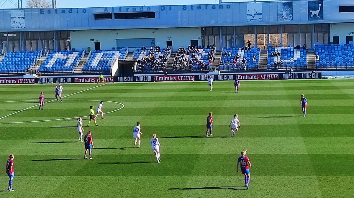 FINAL | FC Barcelona 5-0 Real Madrid Femenino: el conjunto culé frena la racha de las madridistas