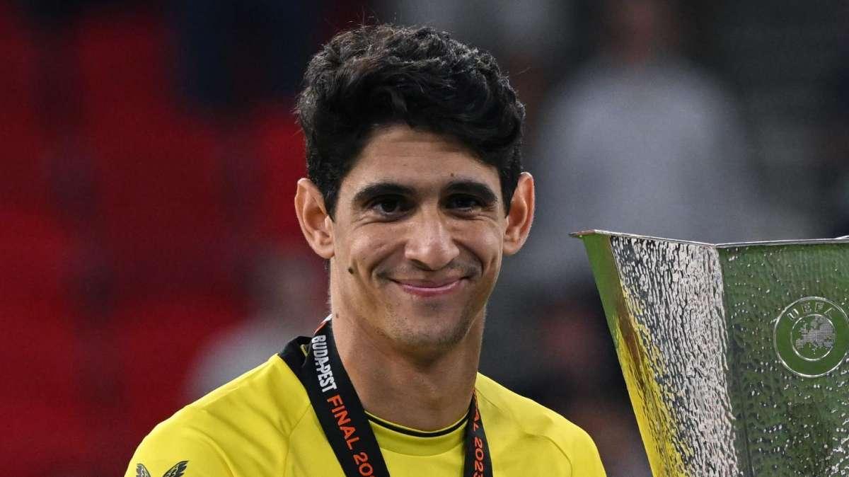 El Real Madrid ya negocia el fichaje de Bono: así están las negociaciones