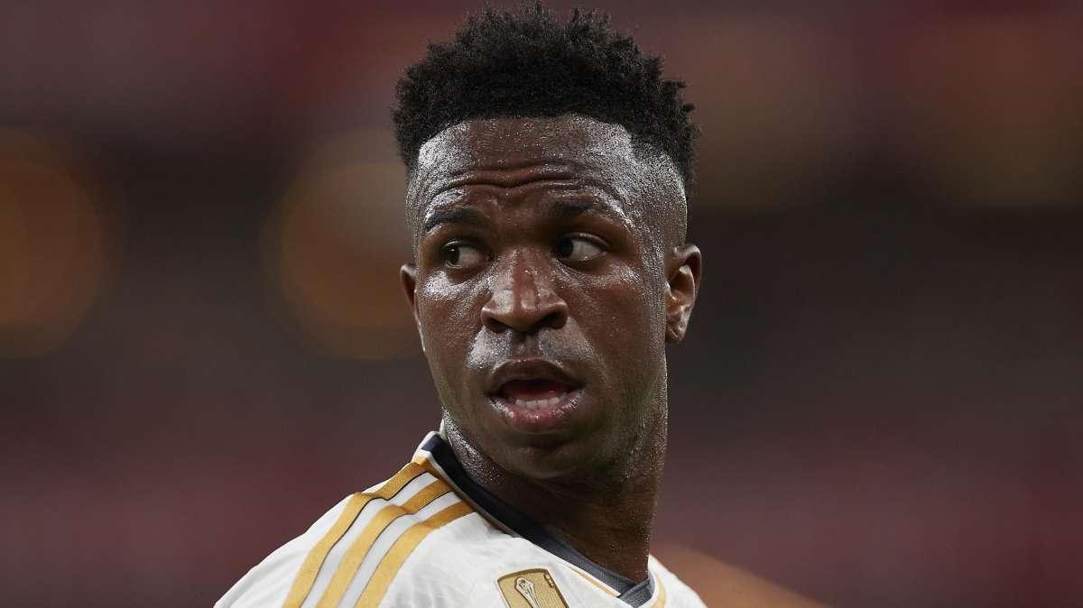Real Madrid - Las Palmas | Vinicius Junior ya sonríe sobre el césped