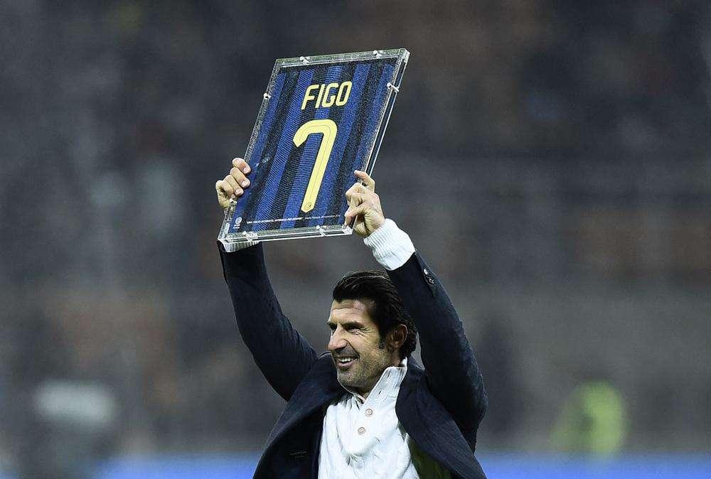 Figo: "Florentino no se portó bien conmigo. Si no entras en la estrategia del que manda, te cambian"