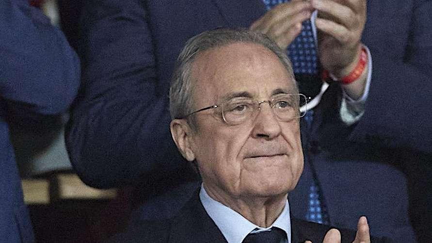 El Real Madrid decide fichar a un delantero y se fija en un 'crack' de LaLiga
