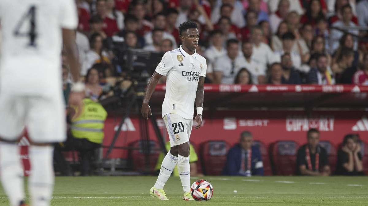 A lo más alto de la mano de Vinicius 