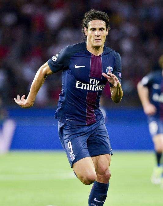 Tras la guerra con Neymar, Cavani podría poner rumbo a Madrid