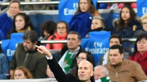 Zidane defiende a su arquero: "El debate se cerró hace tiempo: estamos con Keylor. Kiko y Yáñez..."