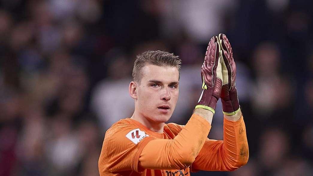 El Real Madrid ve alejarse a su alternativa a Andriy Lunin