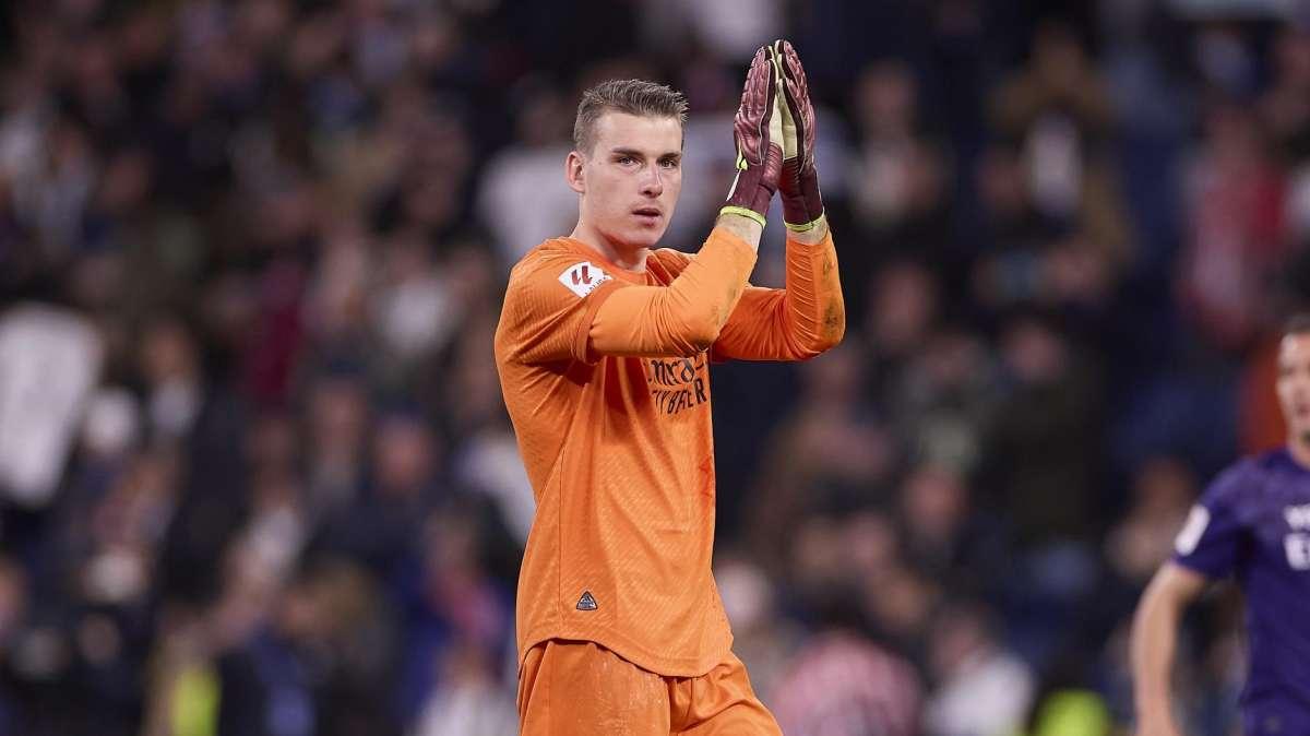 Carlo Ancelotti muestra la puerta de salida a Lunin: no hay vuelta atrás