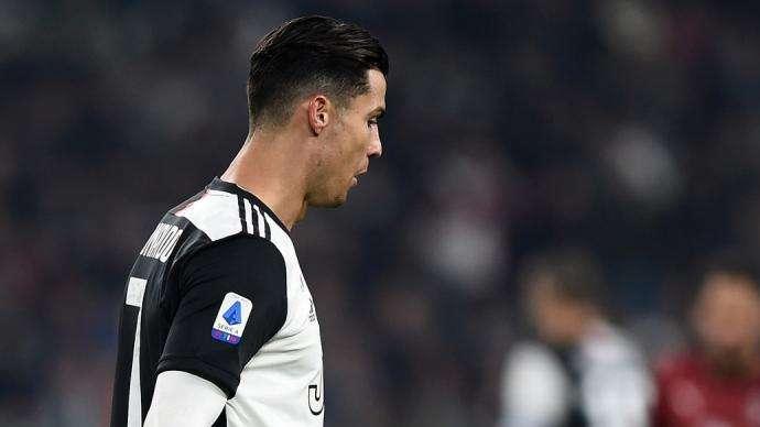 El peor momento de Cristiano: "Hace tres años que no regatea a nadie"