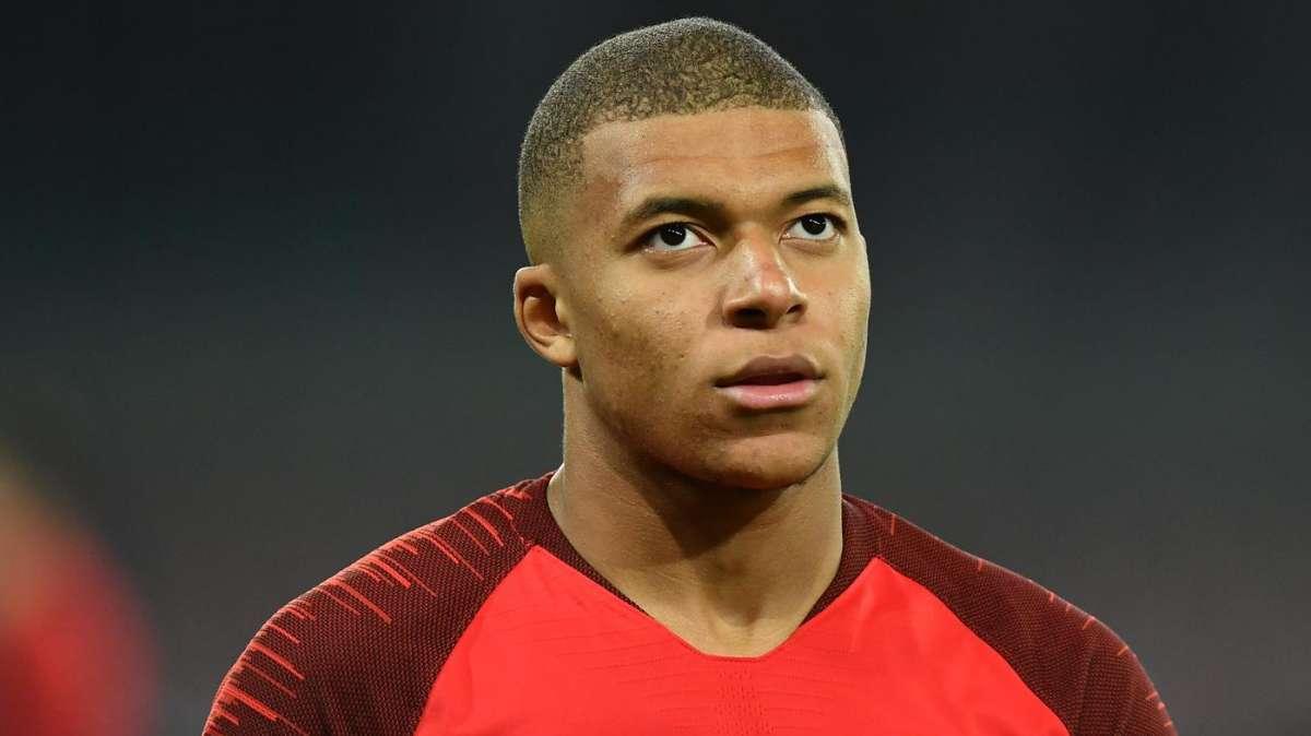 Real Madrid | Florentino arranca con la operación salida: Mbappé, atento 