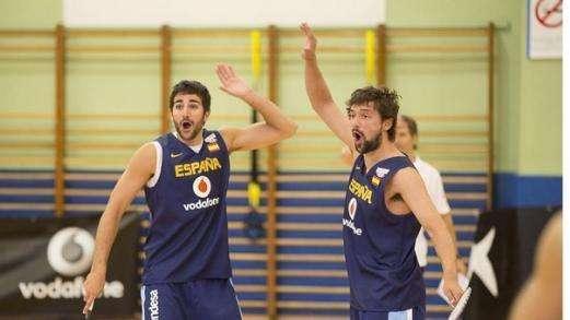 Llull muestra su apoyo a Ricky Rubio