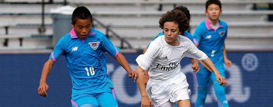 El Real Madrid gana la Liga Promises 16 años después
