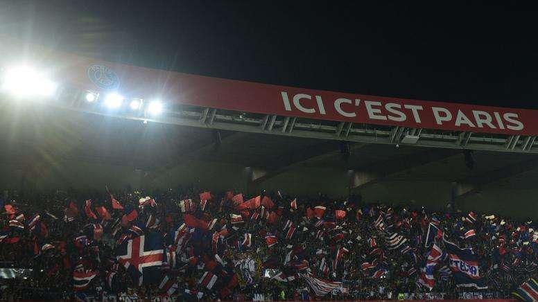 La afición del PSG insulta a Neymar en el estreno del club en la liga francesa