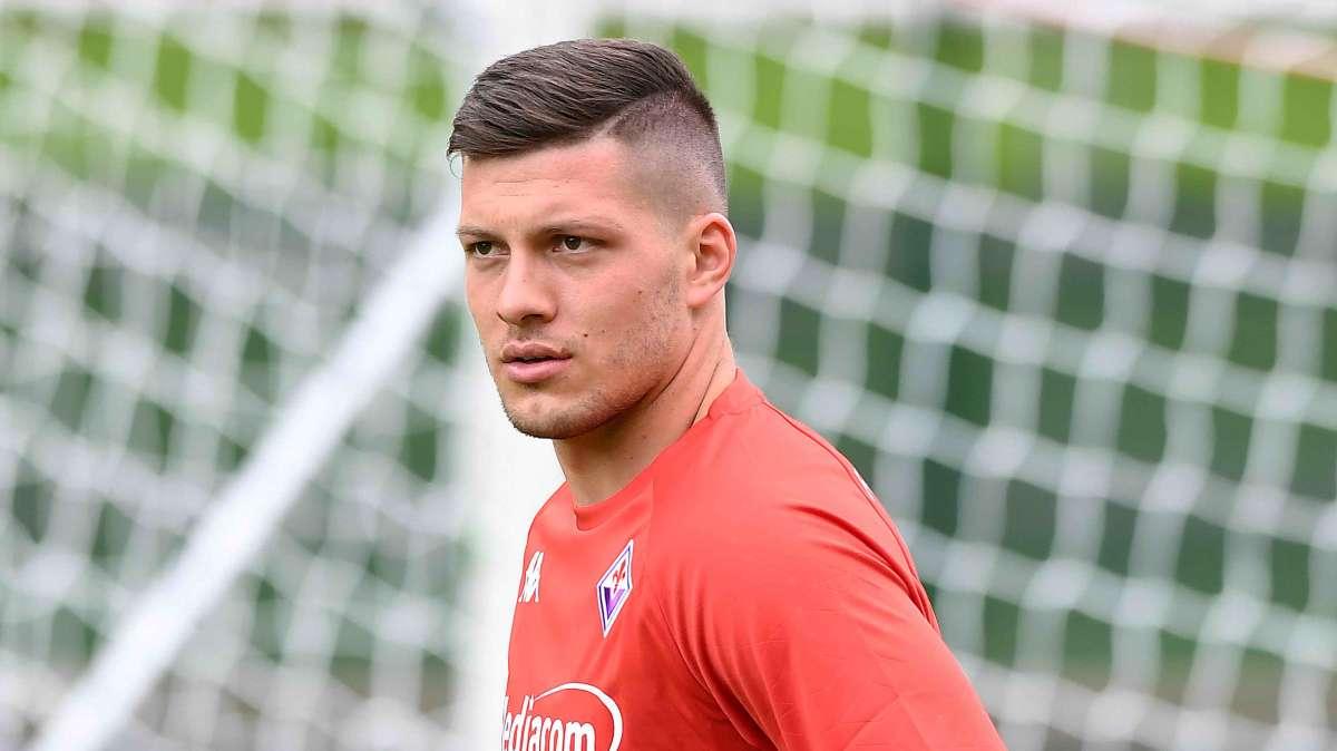 Jovic: "¿Fiorentina? Es un paso que necesitaba en mi carrera"