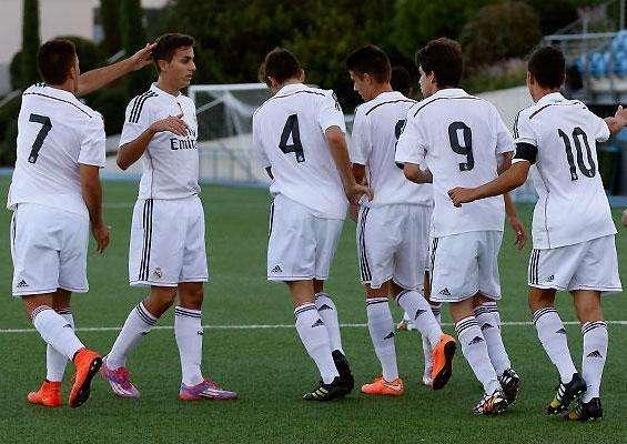 El Juvenil C golea al Schalke y pasa a cuartos