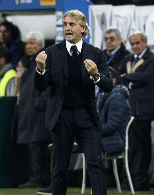 Mancini: "Handanovic quiere jugar Champions pero no podemos asegurárselo"