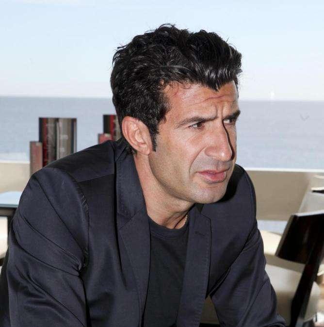 Presionan a Figo para que se presente a las próximas elecciones del Sporting de Portugal