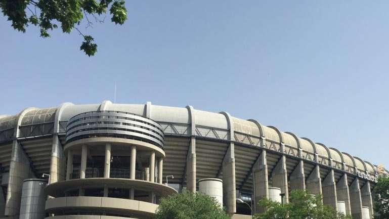 Un técnico exmadridista paraliza la renovación con su actual club