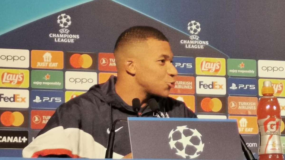 "Me sorprendería mucho que Mbappé se fuera del PSG este verano"