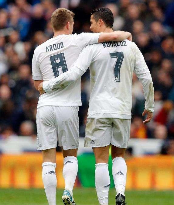 Okdiario: El Real Madrid aborda la renovación de sus estrellas