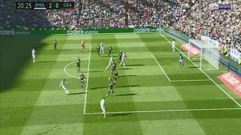 FOTO - El 3-0 de Karim Benzema ante el Granada en fuera de juego