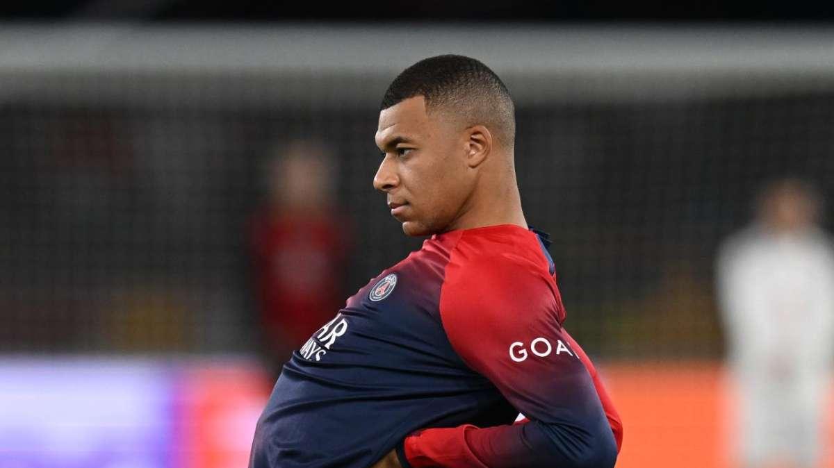 Mbappé sorprende y responde a las palabras de Tchouaméni sobre su futuro