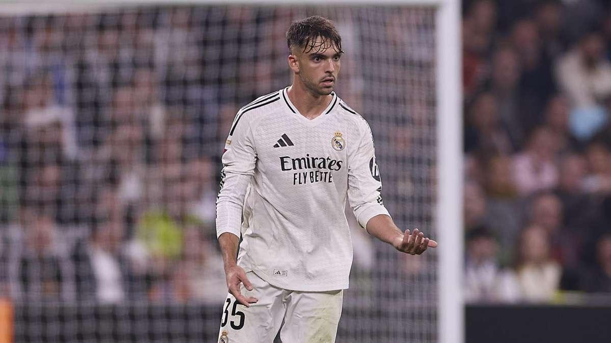 Giro inesperado en el futuro de Asencio: el Real Madrid lo tiene en cuenta
