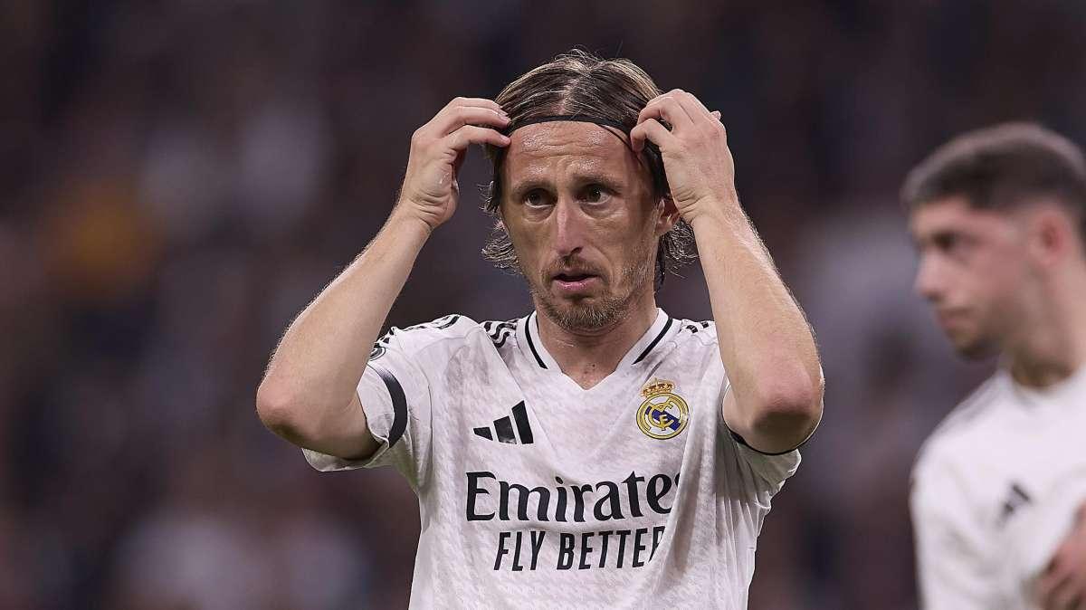 Luka Modric vuelve a liderar el centro del campo: así fue su partido