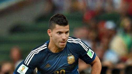 Agüero cierra la puerta al Madrid