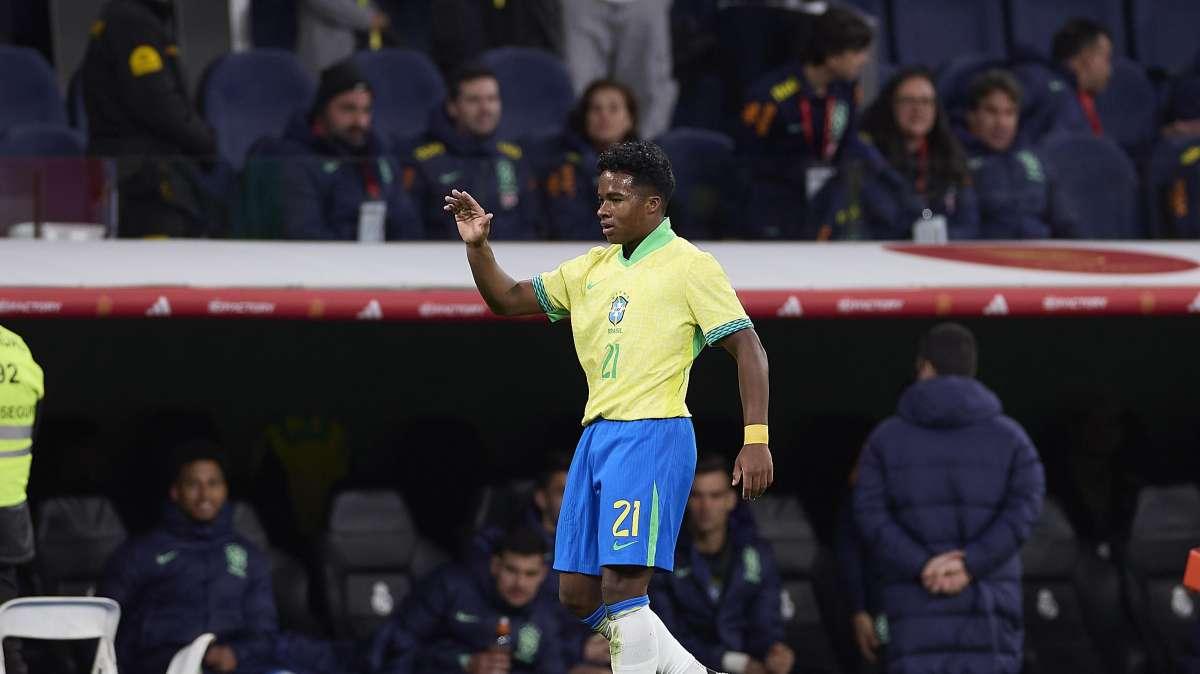 Endrick apura sus últimos meses en Palmeiras con otro título: "Mi cabeza todavía está aquí"