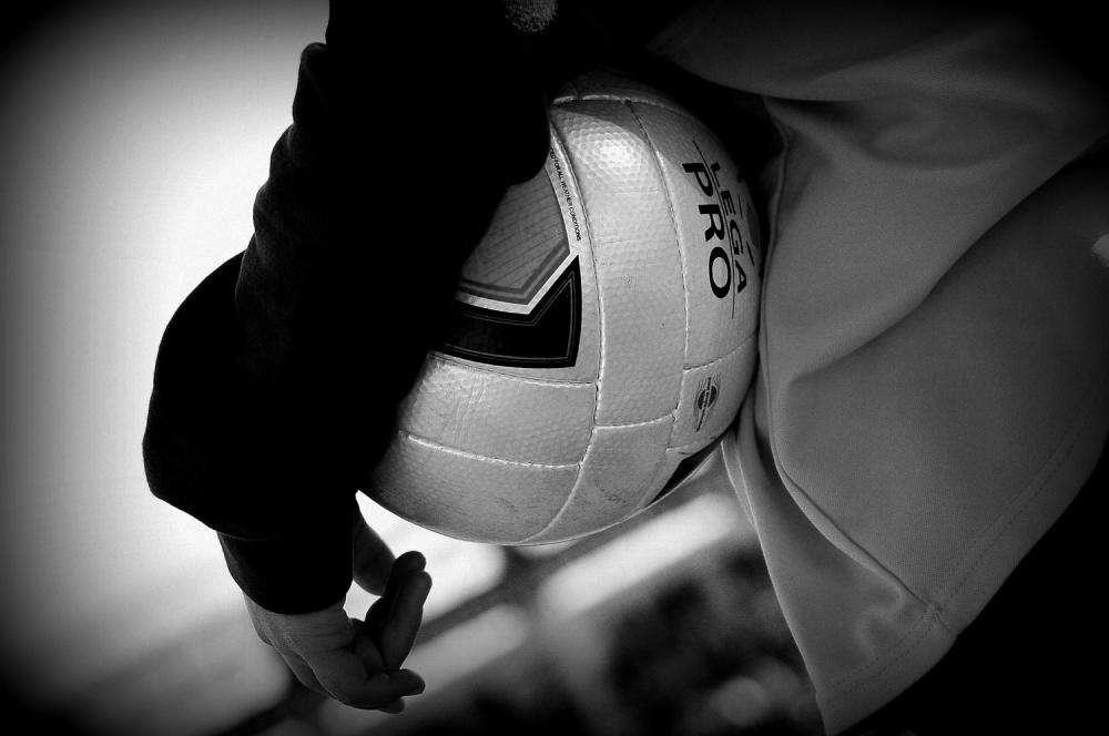 Marca - La FIFA y la UEFA coinciden en que no habrá fútbol hasta mayo