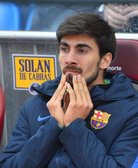 El Barça sigue obsesionado en los extremos: ofrecen a André Gomes para abaratar el fichaje de Di María