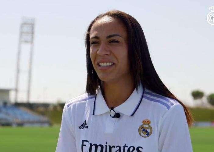 Las declaraciones del último fichaje blanco: "No hay palabras sobre esta camiseta"