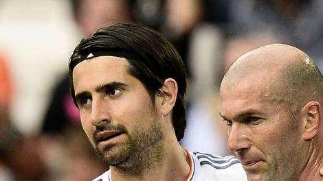 "¿Solari? No pienso que si me hubiese quedado entrenando en el Madrid estaría ahora en su puesto"