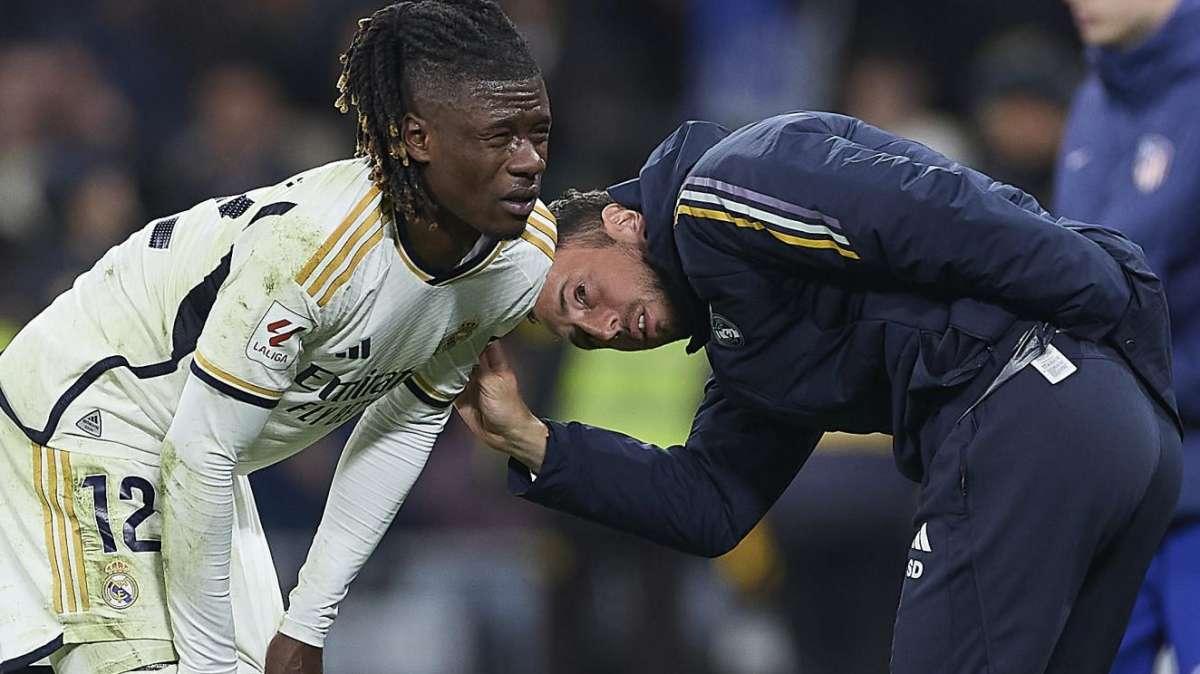 Alerta en el Real Madrid: Camavinga terminó el derbi con fuertes molestias