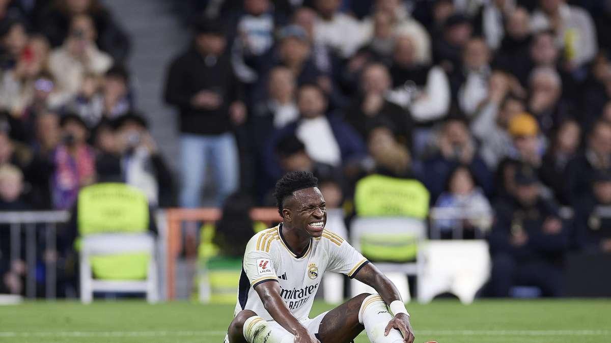 El ataque a Vinicius que deja en evidencia a esta leyenda del Liverpool