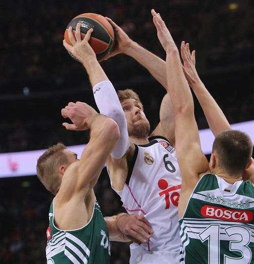 FINAL - Unicaja 80-75 Real Madrid: Málaga tumba la racha del Madrid