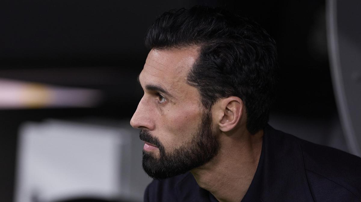 El Real Madrid ya tiene al sustituto de Arbeloa: "Estaría dispuesto a venir"