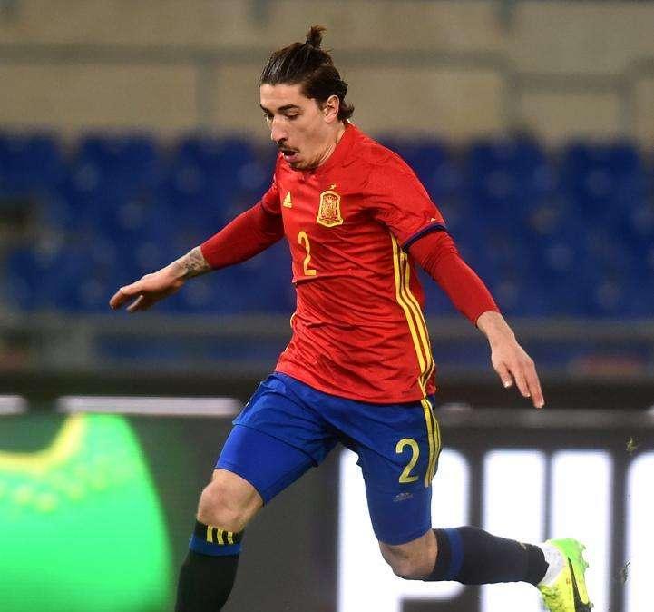 El Arsenal sentenció por carta al Barcelona: ¡Bellerín no está venta!